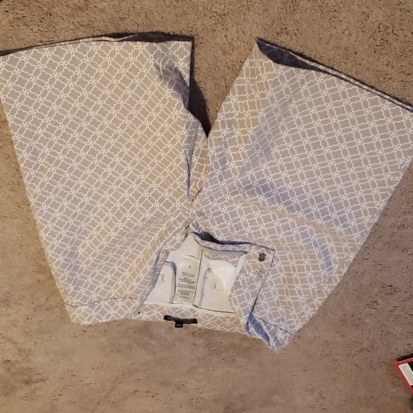 Shorts - Picture 2 of 2